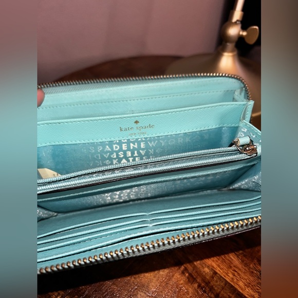 ✅SOLD✅kate spade Ice Cream Cone Zip Around Wallet - Picture 6 of 6